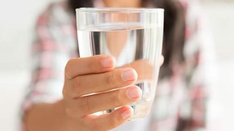 Health Benefits Of Alkaline Water – Here’s How To Drink It